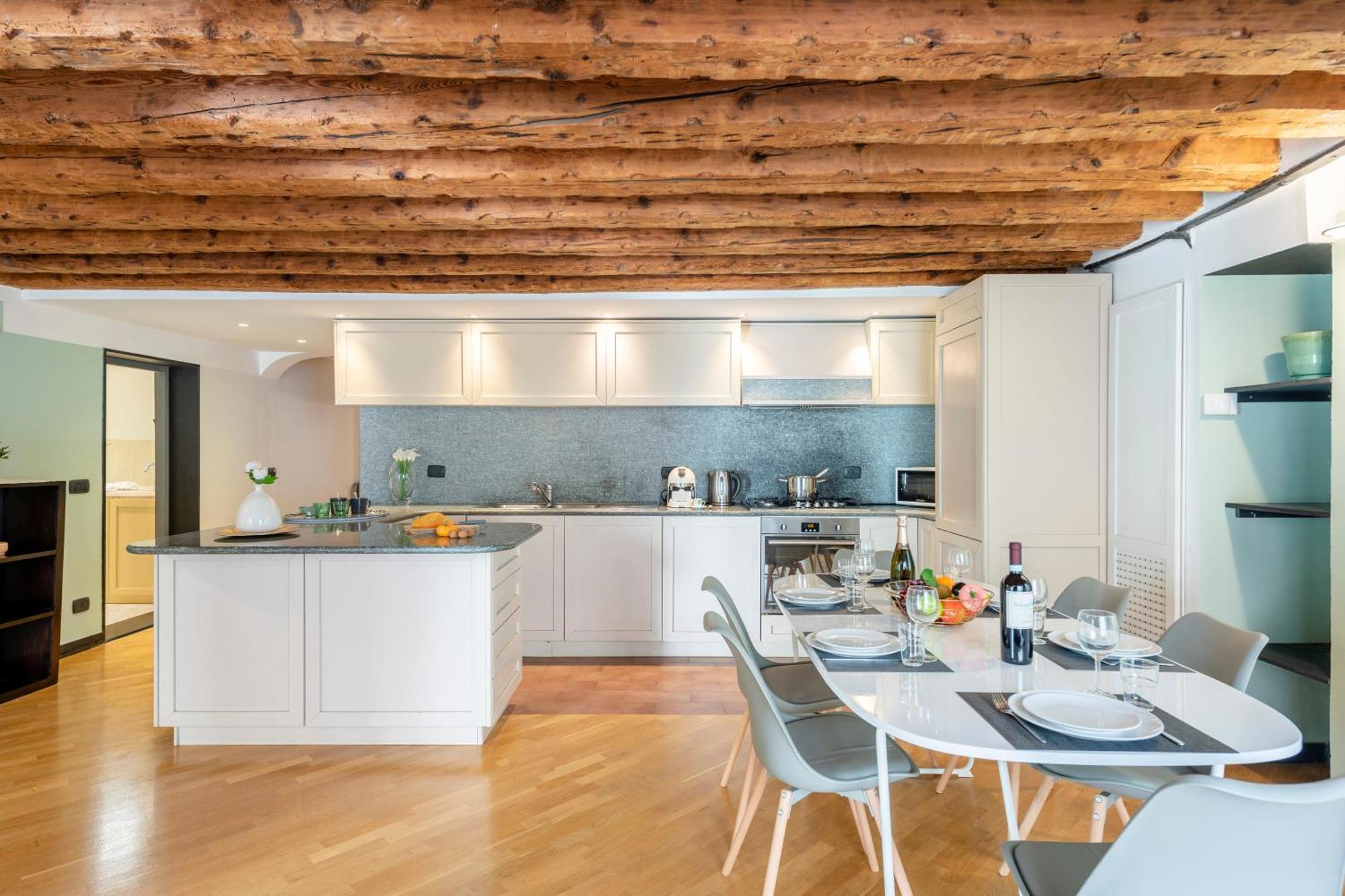 Apartment Beautiful Flat In The Historic Center - Happy Genua